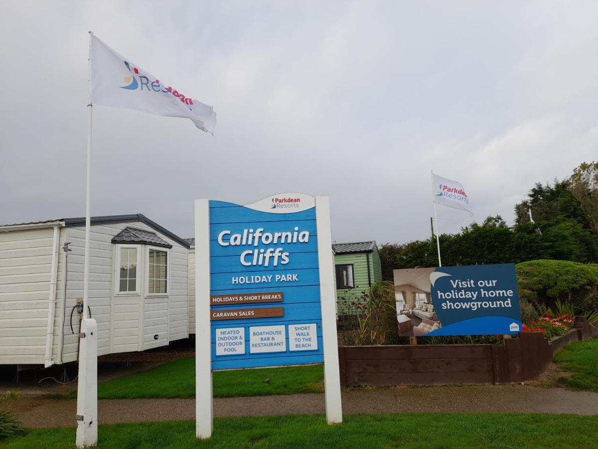 3 Bed ,Sleeps 8 Caravan California Cliffs Holiday Park Scratby Exterior photo